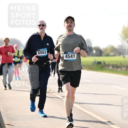 12.04.2026 - 45. Internationalen Wilhelmsburger Insellauf Dr. Thomas Lammeyer http://msf.ph/oto/9446060 12.04.2026 10:25:17 Laufen 5553, 4541 meine-sportfotos.de
