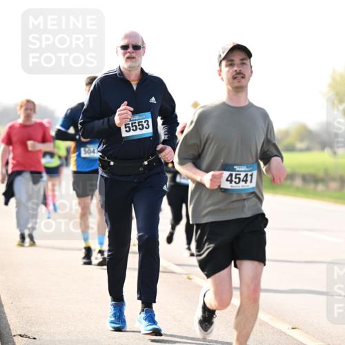 12.04.2026 - 45. Internationalen Wilhelmsburger Insellauf Dr. Thomas Lammeyer http://msf.ph/oto/9446064 12.04.2026 10:25:17 Laufen 5047, 5553, 4541 meine-sportfotos.de