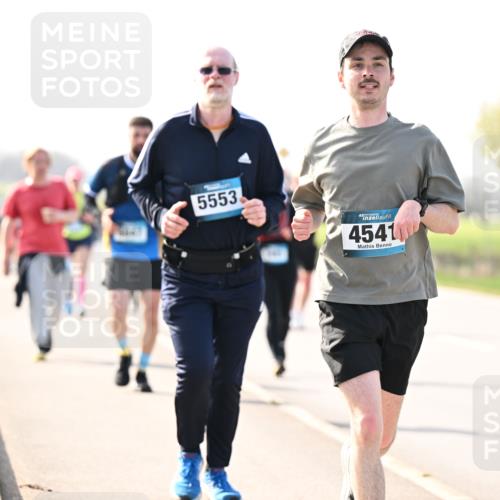 12.04.2026 - 45. Internationalen Wilhelmsburger Insellauf Dr. Thomas Lammeyer http://msf.ph/oto/9446066 12.04.2026 10:25:18 Laufen 5553, 4541 meine-sportfotos.de