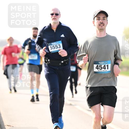 12.04.2026 - 45. Internationalen Wilhelmsburger Insellauf Dr. Thomas Lammeyer http://msf.ph/oto/9446067 12.04.2026 10:25:18 Laufen 5553, 45, 4541 meine-sportfotos.de