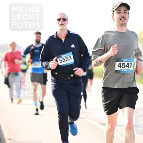 12.04.2026 - 45. Internationalen Wilhelmsburger Insellauf Dr. Thomas Lammeyer http://msf.ph/oto/9446068 12.04.2026 10:25:18 Laufen 5553, 45, 4541 meine-sportfotos.de