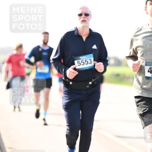 12.04.2026 - 45. Internationalen Wilhelmsburger Insellauf Dr. Thomas Lammeyer http://msf.ph/oto/9446071 12.04.2026 10:25:18 Laufen 5553, 45, 4541 meine-sportfotos.de