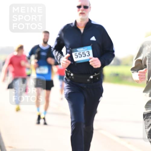 12.04.2026 - 45. Internationalen Wilhelmsburger Insellauf Dr. Thomas Lammeyer http://msf.ph/oto/9446072 12.04.2026 10:25:18 Laufen 5553, 45, 4541 meine-sportfotos.de