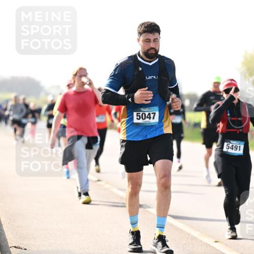 12.04.2026 - 45. Internationalen Wilhelmsburger Insellauf Dr. Thomas Lammeyer http://msf.ph/oto/9446082 12.04.2026 10:25:20 Laufen 5047, 5491 meine-sportfotos.de