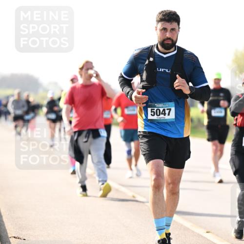 12.04.2026 - 45. Internationalen Wilhelmsburger Insellauf Dr. Thomas Lammeyer http://msf.ph/oto/9446085 12.04.2026 10:25:21 Laufen 45, 5047, 5491 meine-sportfotos.de