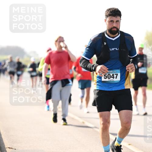 12.04.2026 - 45. Internationalen Wilhelmsburger Insellauf Dr. Thomas Lammeyer http://msf.ph/oto/9446087 12.04.2026 10:25:21 Laufen 5047, 5491 meine-sportfotos.de