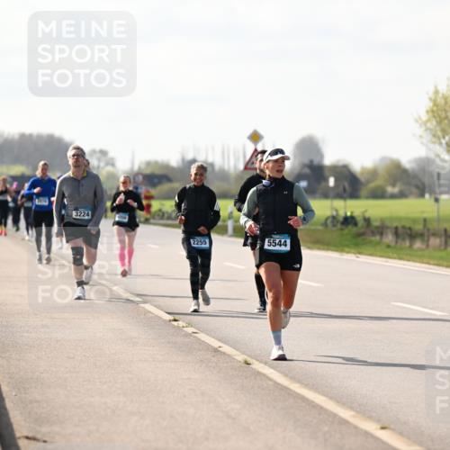 12.04.2026 - 45. Internationalen Wilhelmsburger Insellauf Dr. Thomas Lammeyer http://msf.ph/oto/9446091 12.04.2026 10:25:28 Laufen 3224, 2255, 5544 meine-sportfotos.de