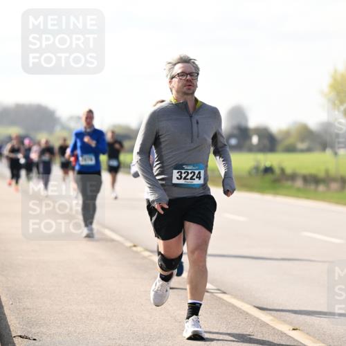 12.04.2026 - 45. Internationalen Wilhelmsburger Insellauf Dr. Thomas Lammeyer http://msf.ph/oto/9446124 12.04.2026 10:25:33 Laufen 3224 meine-sportfotos.de
