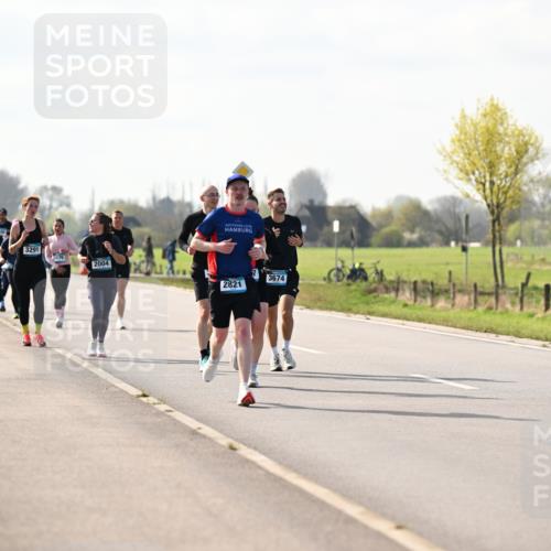 12.04.2026 - 45. Internationalen Wilhelmsburger Insellauf Dr. Thomas Lammeyer http://msf.ph/oto/9446158 12.04.2026 10:25:40 Laufen 3291, 2004, 3674, 2821 meine-sportfotos.de