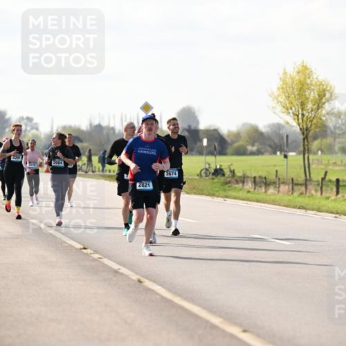 12.04.2026 - 45. Internationalen Wilhelmsburger Insellauf Dr. Thomas Lammeyer http://msf.ph/oto/9446159 12.04.2026 10:25:40 Laufen 3291, 5576, 2004, 2821, 3674 meine-sportfotos.de