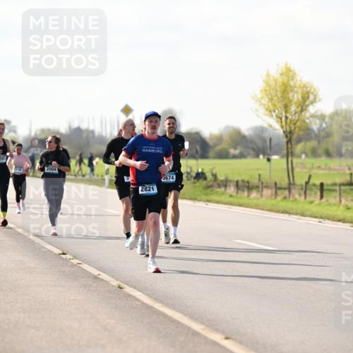 12.04.2026 - 45. Internationalen Wilhelmsburger Insellauf Dr. Thomas Lammeyer http://msf.ph/oto/9446164 12.04.2026 10:25:41 Laufen 3291, 2004, 2821, 3674 meine-sportfotos.de