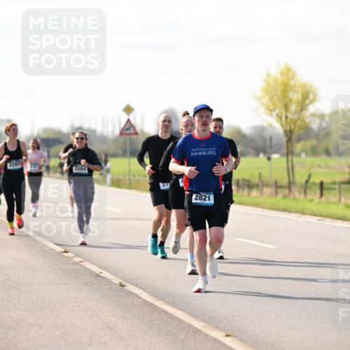 12.04.2026 - 45. Internationalen Wilhelmsburger Insellauf Dr. Thomas Lammeyer http://msf.ph/oto/9446170 12.04.2026 10:25:42 Laufen 2004, 31, 2821 meine-sportfotos.de