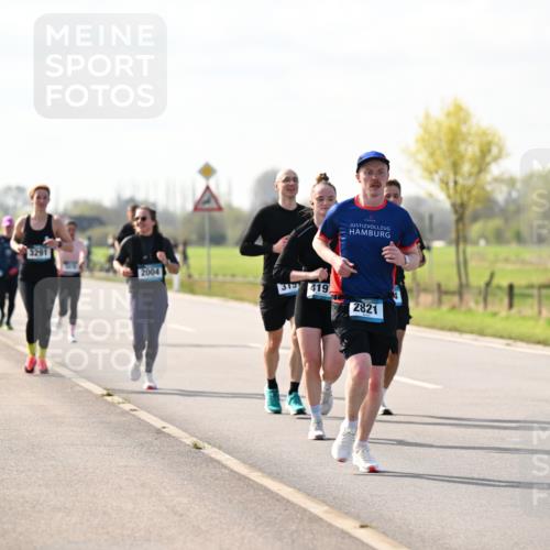 12.04.2026 - 45. Internationalen Wilhelmsburger Insellauf Dr. Thomas Lammeyer http://msf.ph/oto/9446173 12.04.2026 10:25:42 Laufen 2004, 31, 419, 2821 meine-sportfotos.de