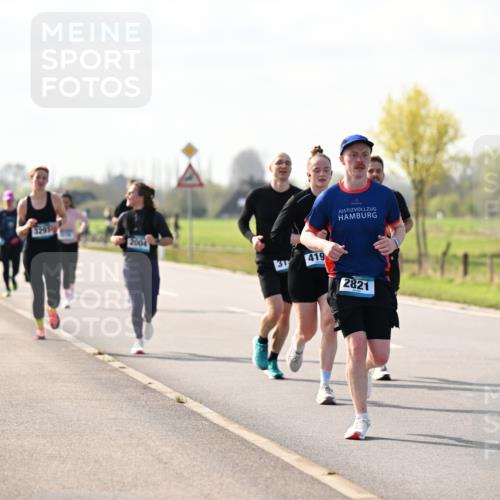 12.04.2026 - 45. Internationalen Wilhelmsburger Insellauf Dr. Thomas Lammeyer http://msf.ph/oto/9446175 12.04.2026 10:25:43 Laufen 2004, 419, 31, 2821 meine-sportfotos.de