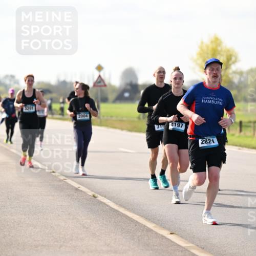 12.04.2026 - 45. Internationalen Wilhelmsburger Insellauf Dr. Thomas Lammeyer http://msf.ph/oto/9446178 12.04.2026 10:25:43 Laufen 3291, 2004, 313, 4197, 2821 meine-sportfotos.de