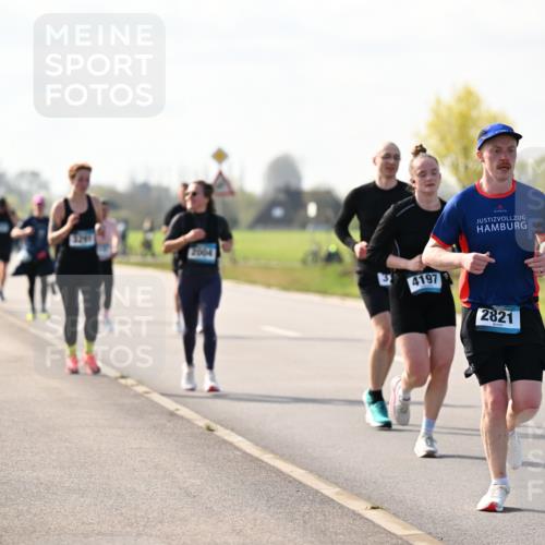 12.04.2026 - 45. Internationalen Wilhelmsburger Insellauf Dr. Thomas Lammeyer http://msf.ph/oto/9446181 12.04.2026 10:25:43 Laufen 4197, 2821 meine-sportfotos.de