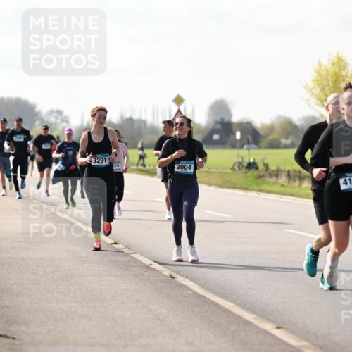12.04.2026 - 45. Internationalen Wilhelmsburger Insellauf Dr. Thomas Lammeyer http://msf.ph/oto/9446183 12.04.2026 10:25:44 Laufen 3291, 2004, 4197, 2821 meine-sportfotos.de