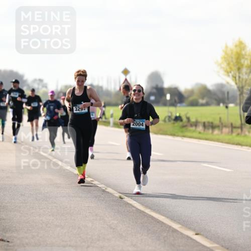 12.04.2026 - 45. Internationalen Wilhelmsburger Insellauf Dr. Thomas Lammeyer http://msf.ph/oto/9446187 12.04.2026 10:25:45 Laufen 329, 2004, 4197 meine-sportfotos.de