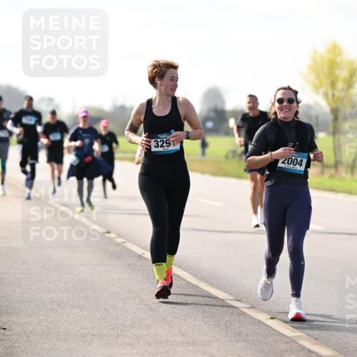 12.04.2026 - 45. Internationalen Wilhelmsburger Insellauf Dr. Thomas Lammeyer http://msf.ph/oto/9446199 12.04.2026 10:25:47 Laufen 329, 2004 meine-sportfotos.de