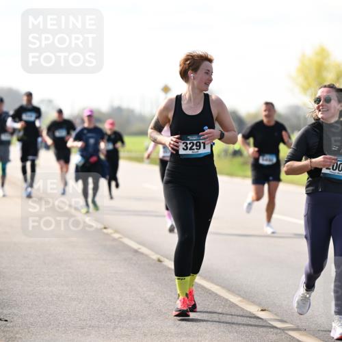 12.04.2026 - 45. Internationalen Wilhelmsburger Insellauf Dr. Thomas Lammeyer http://msf.ph/oto/9446204 12.04.2026 10:25:47 Laufen 4, 3291, 2004 meine-sportfotos.de