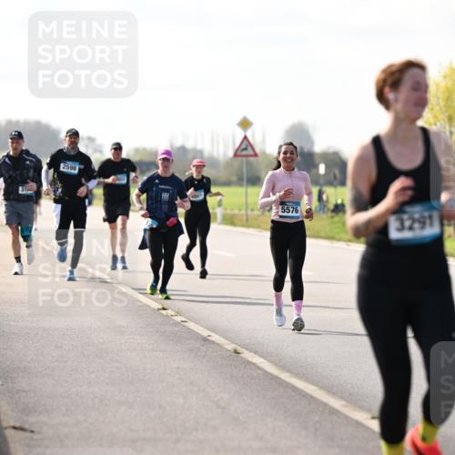 12.04.2026 - 45. Internationalen Wilhelmsburger Insellauf Dr. Thomas Lammeyer http://msf.ph/oto/9446209 12.04.2026 10:25:48 Laufen 316, 2598, 5576, 3291 meine-sportfotos.de