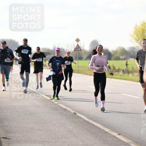12.04.2026 - 45. Internationalen Wilhelmsburger Insellauf Dr. Thomas Lammeyer http://msf.ph/oto/9446214 12.04.2026 10:25:49 Laufen 2598, 2291 meine-sportfotos.de