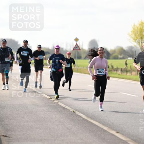 12.04.2026 - 45. Internationalen Wilhelmsburger Insellauf Dr. Thomas Lammeyer http://msf.ph/oto/9446215 12.04.2026 10:25:49 Laufen 3183, 2598, 5576, 5490 meine-sportfotos.de
