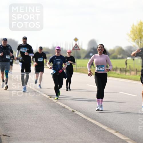 12.04.2026 - 45. Internationalen Wilhelmsburger Insellauf Dr. Thomas Lammeyer http://msf.ph/oto/9446216 12.04.2026 10:25:49 Laufen 2598, 5576, 5490 meine-sportfotos.de