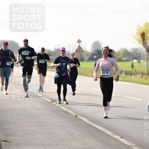 12.04.2026 - 45. Internationalen Wilhelmsburger Insellauf Dr. Thomas Lammeyer http://msf.ph/oto/9446217 12.04.2026 10:25:50 Laufen 2598, 5576, 5490 meine-sportfotos.de