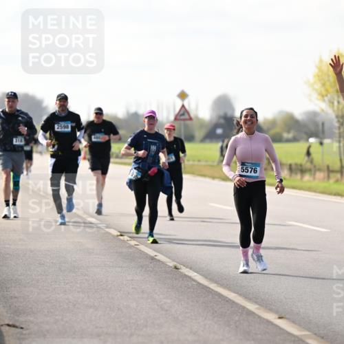 12.04.2026 - 45. Internationalen Wilhelmsburger Insellauf Dr. Thomas Lammeyer http://msf.ph/oto/9446218 12.04.2026 10:25:50 Laufen 318, 2598, 5576, 5490 meine-sportfotos.de