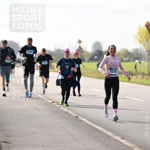 12.04.2026 - 45. Internationalen Wilhelmsburger Insellauf Dr. Thomas Lammeyer http://msf.ph/oto/9446219 12.04.2026 10:25:50 Laufen 318, 2598, 5576, 5490 meine-sportfotos.de