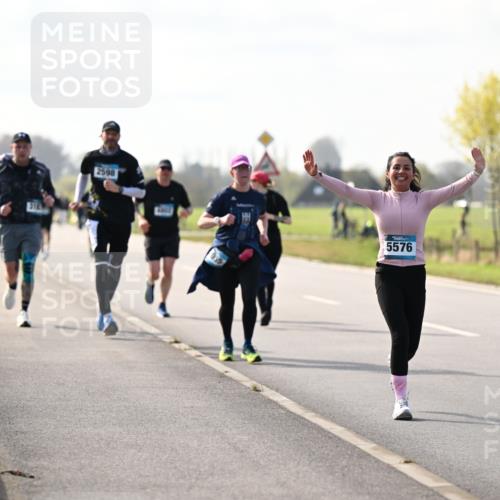 12.04.2026 - 45. Internationalen Wilhelmsburger Insellauf Dr. Thomas Lammeyer http://msf.ph/oto/9446221 12.04.2026 10:25:50 Laufen 2598, 5576, 5490 meine-sportfotos.de