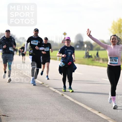12.04.2026 - 45. Internationalen Wilhelmsburger Insellauf Dr. Thomas Lammeyer http://msf.ph/oto/9446226 12.04.2026 10:25:51 Laufen 2598, 055, 5576 meine-sportfotos.de