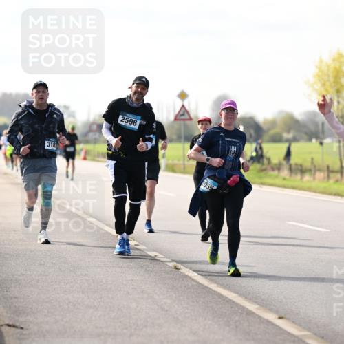 12.04.2026 - 45. Internationalen Wilhelmsburger Insellauf Dr. Thomas Lammeyer http://msf.ph/oto/9446230 12.04.2026 10:25:52 Laufen 318, 2598, 2055, 5576 meine-sportfotos.de