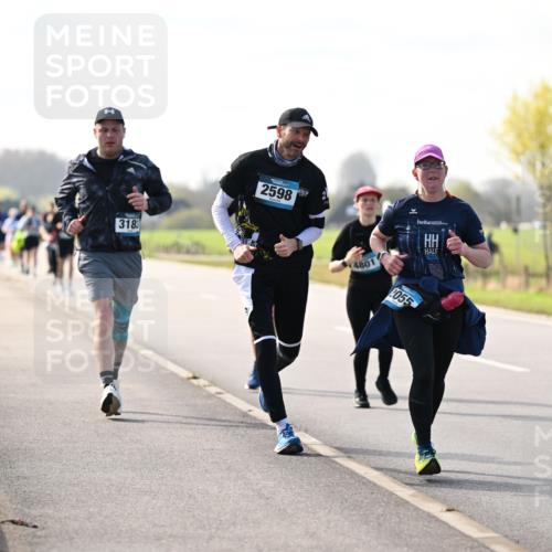 12.04.2026 - 45. Internationalen Wilhelmsburger Insellauf Dr. Thomas Lammeyer http://msf.ph/oto/9446236 12.04.2026 10:25:53 Laufen 318, 2598, 4801, 2055 meine-sportfotos.de