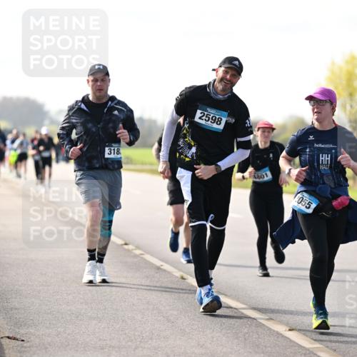 12.04.2026 - 45. Internationalen Wilhelmsburger Insellauf Dr. Thomas Lammeyer http://msf.ph/oto/9446240 12.04.2026 10:25:53 Laufen 318, 2598, 4801, 055 meine-sportfotos.de