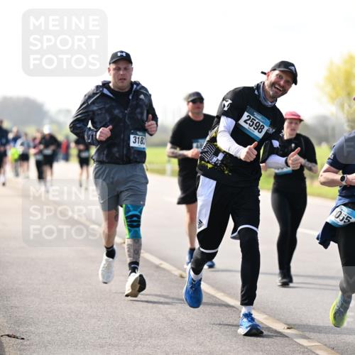 12.04.2026 - 45. Internationalen Wilhelmsburger Insellauf Dr. Thomas Lammeyer http://msf.ph/oto/9446243 12.04.2026 10:25:54 Laufen 318, 2598, 055 meine-sportfotos.de