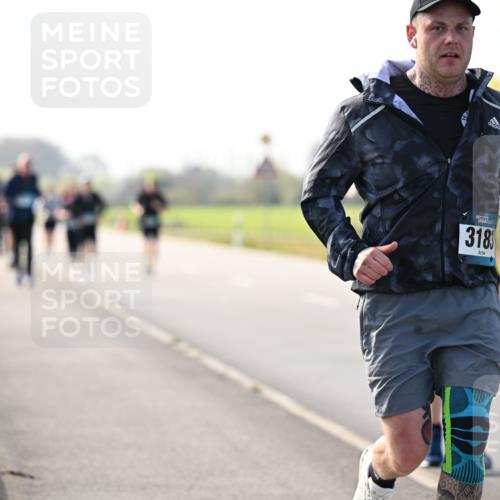 12.04.2026 - 45. Internationalen Wilhelmsburger Insellauf Dr. Thomas Lammeyer http://msf.ph/oto/9446257 12.04.2026 10:25:56 Laufen 318 meine-sportfotos.de