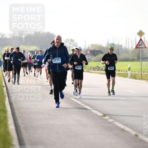 12.04.2026 - 45. Internationalen Wilhelmsburger Insellauf Dr. Thomas Lammeyer http://msf.ph/oto/9446263 12.04.2026 10:25:59 Laufen 5771, 5618, 5822 meine-sportfotos.de