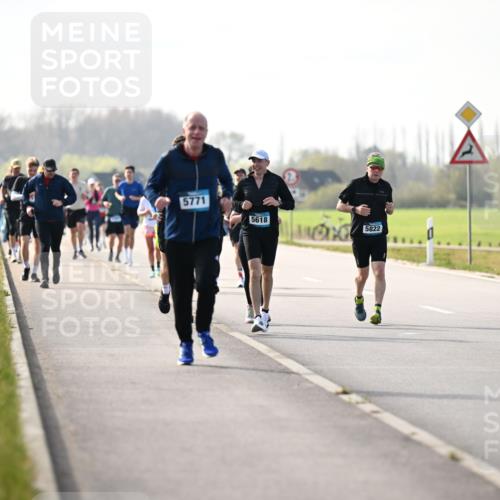 12.04.2026 - 45. Internationalen Wilhelmsburger Insellauf Dr. Thomas Lammeyer http://msf.ph/oto/9446264 12.04.2026 10:25:59 Laufen 5771, 5618, 5822 meine-sportfotos.de
