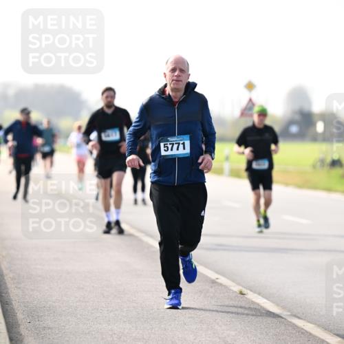 12.04.2026 - 45. Internationalen Wilhelmsburger Insellauf Dr. Thomas Lammeyer http://msf.ph/oto/9446278 12.04.2026 10:26:03 Laufen 5771 meine-sportfotos.de