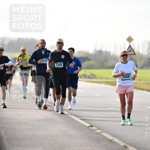 12.04.2026 - 45. Internationalen Wilhelmsburger Insellauf Dr. Thomas Lammeyer http://msf.ph/oto/9446319 12.04.2026 10:26:15 Laufen 47, 500, 2368, 3568 meine-sportfotos.de