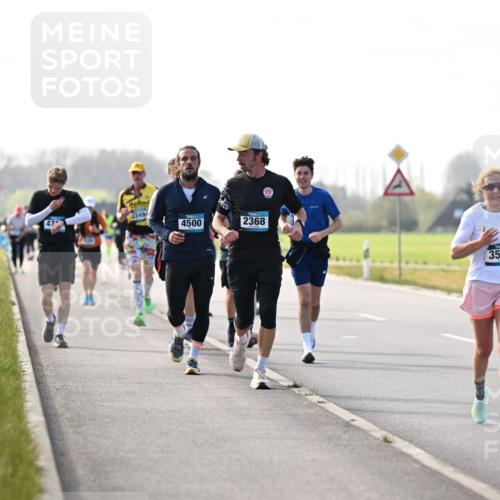 12.04.2026 - 45. Internationalen Wilhelmsburger Insellauf Dr. Thomas Lammeyer http://msf.ph/oto/9446333 12.04.2026 10:26:17 Laufen 2349, 4500, 2368, 3568 meine-sportfotos.de
