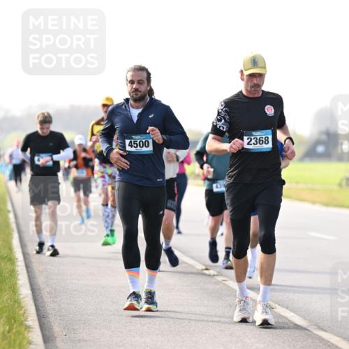 12.04.2026 - 45. Internationalen Wilhelmsburger Insellauf Dr. Thomas Lammeyer http://msf.ph/oto/9446351 12.04.2026 10:26:20 Laufen 4500, 2368 meine-sportfotos.de