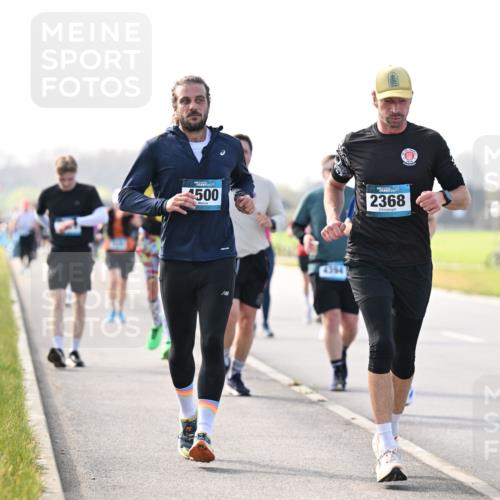 12.04.2026 - 45. Internationalen Wilhelmsburger Insellauf Dr. Thomas Lammeyer http://msf.ph/oto/9446354 12.04.2026 10:26:20 Laufen 500, 4354, 2368 meine-sportfotos.de