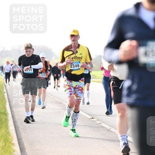 12.04.2026 - 45. Internationalen Wilhelmsburger Insellauf Dr. Thomas Lammeyer http://msf.ph/oto/9446373 12.04.2026 10:26:23 Laufen 711, 2529, 2349, 0004 meine-sportfotos.de