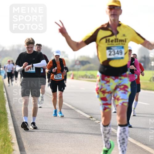 12.04.2026 - 45. Internationalen Wilhelmsburger Insellauf Dr. Thomas Lammeyer http://msf.ph/oto/9446385 12.04.2026 10:26:25 Laufen 2529, 2349, 5333 meine-sportfotos.de
