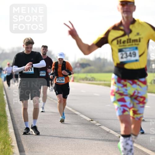 12.04.2026 - 45. Internationalen Wilhelmsburger Insellauf Dr. Thomas Lammeyer http://msf.ph/oto/9446388 12.04.2026 10:26:26 Laufen 1549, 2529, 2349, 5333 meine-sportfotos.de