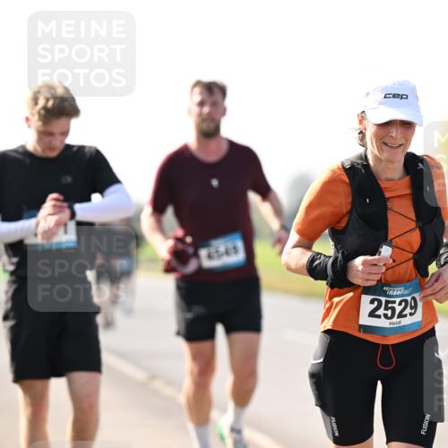 12.04.2026 - 45. Internationalen Wilhelmsburger Insellauf Dr. Thomas Lammeyer http://msf.ph/oto/9446411 12.04.2026 10:26:31 Laufen 45, 45, 2529 meine-sportfotos.de