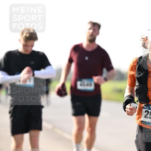 12.04.2026 - 45. Internationalen Wilhelmsburger Insellauf Dr. Thomas Lammeyer http://msf.ph/oto/9446414 12.04.2026 10:26:31 Laufen 2529 meine-sportfotos.de